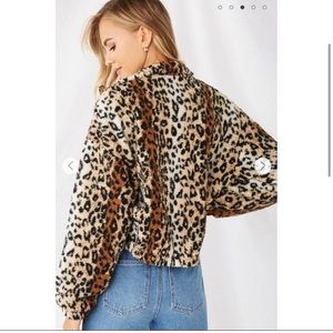 Forever 21 Cropped Leopard / Cheetah Print Sherpa Full Zip Jacket Sz S